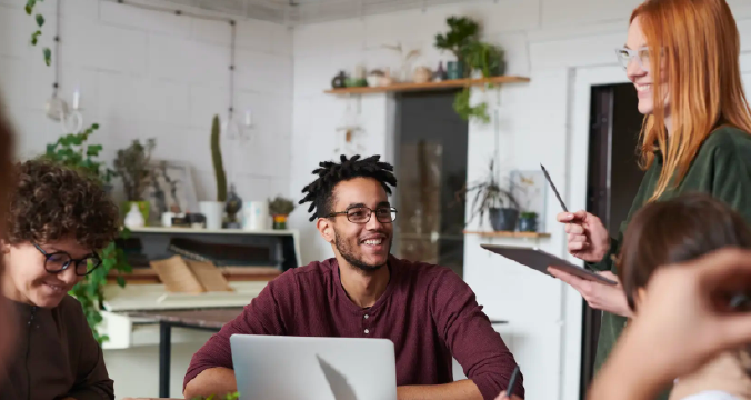 6 customer referral marketing trends